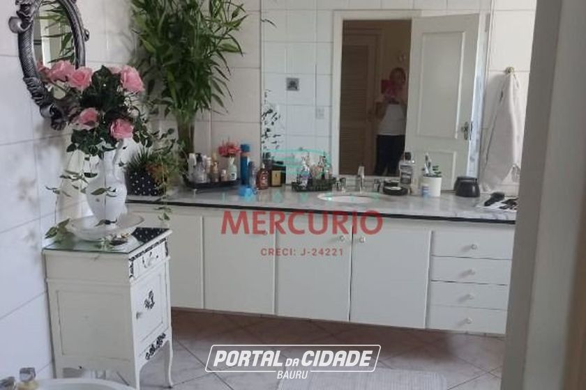 Casa &agrave; venda - 259m&sup2; - Jardim Estoril IV