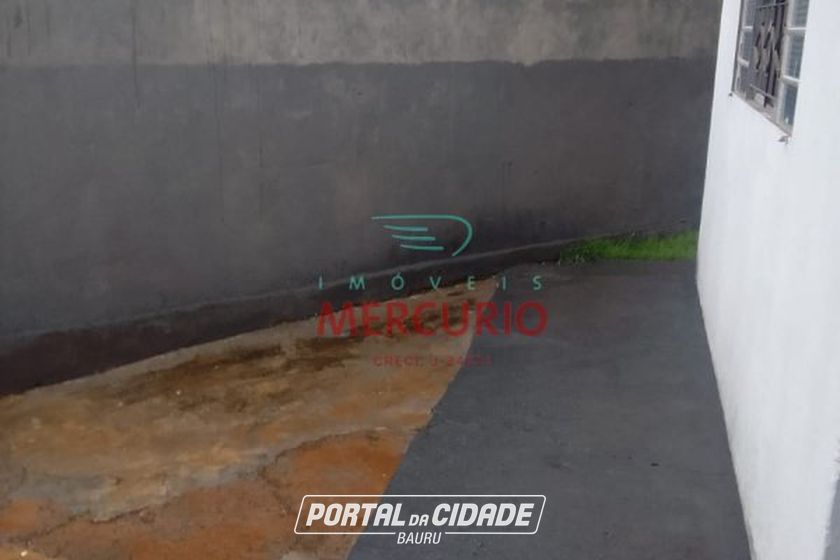 Casa &agrave; venda - 200m&sup2; - N&uacute;cleo Habitacional Vereador Edson Francisco da Silva