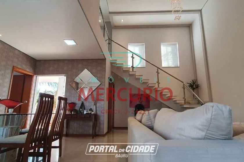 Casa &agrave; venda - 311m&sup2; - Centro