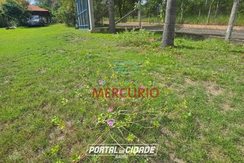 Ch&aacute;cara &agrave; venda - 150m&sup2; - &Aacute;rea Rural de Piratininga