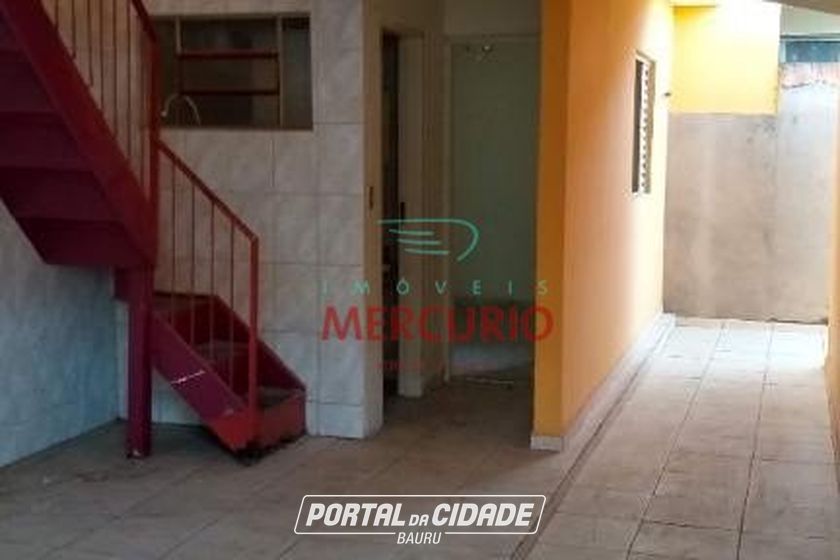 Casa &agrave; venda - 242m&sup2; - Vila Cardia