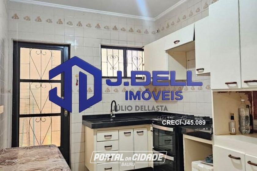 Casa &agrave; venda - 242m&sup2; - Parque Jardim Europa