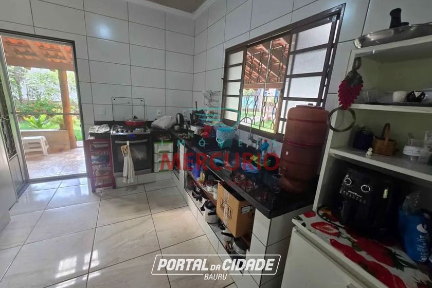 Ch&aacute;cara &agrave; venda - 150m&sup2; - &Aacute;rea Rural de Piratininga