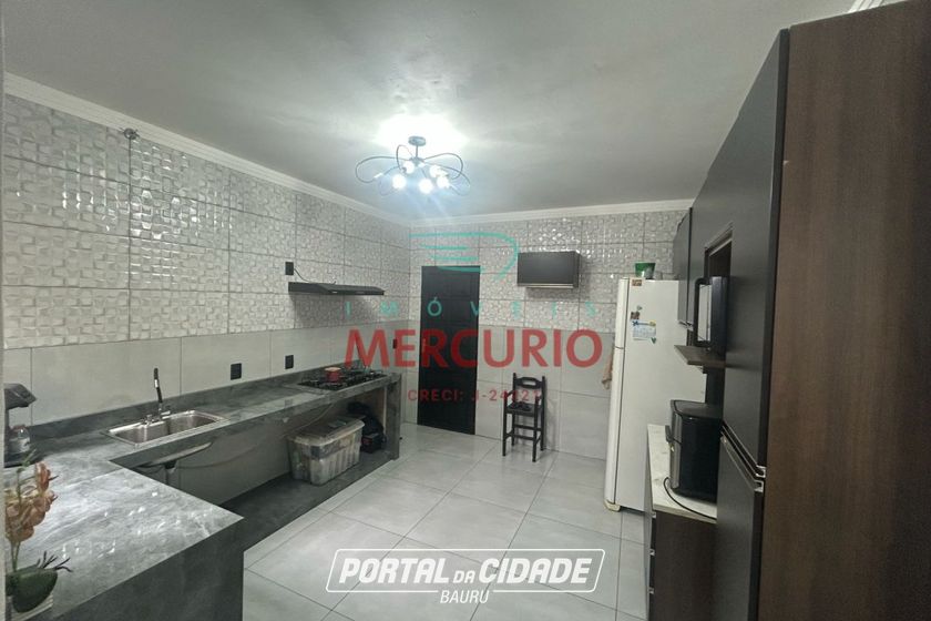 Casa &agrave; venda - 107m&sup2; - N&uacute;cleo Habitacional Vanuire