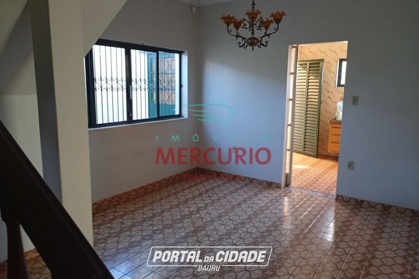 Casa &agrave; venda - 301m&sup2; - Centro