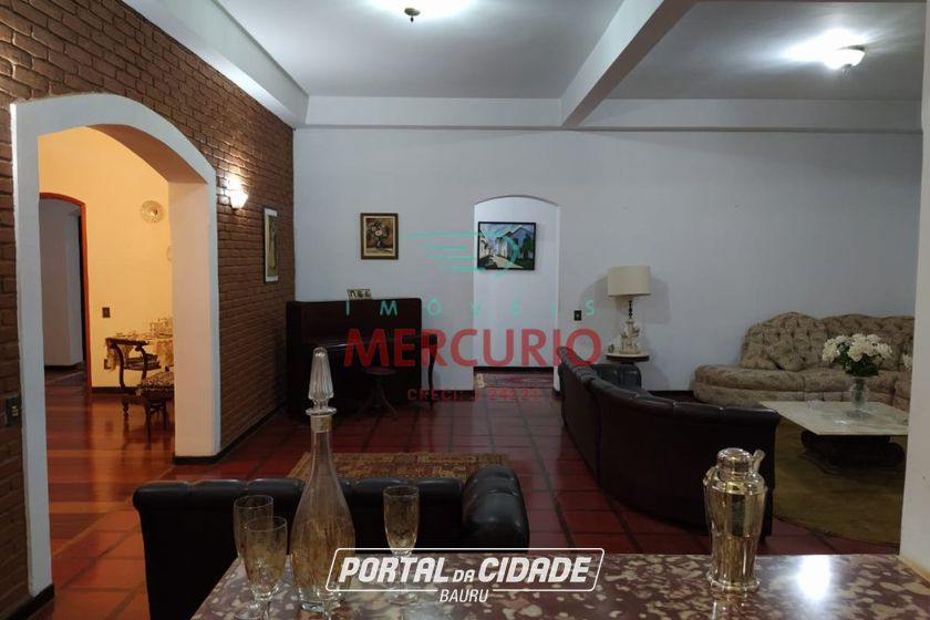 Casa &agrave; venda - 729m&sup2; - Jardim Shangri-L&aacute;
