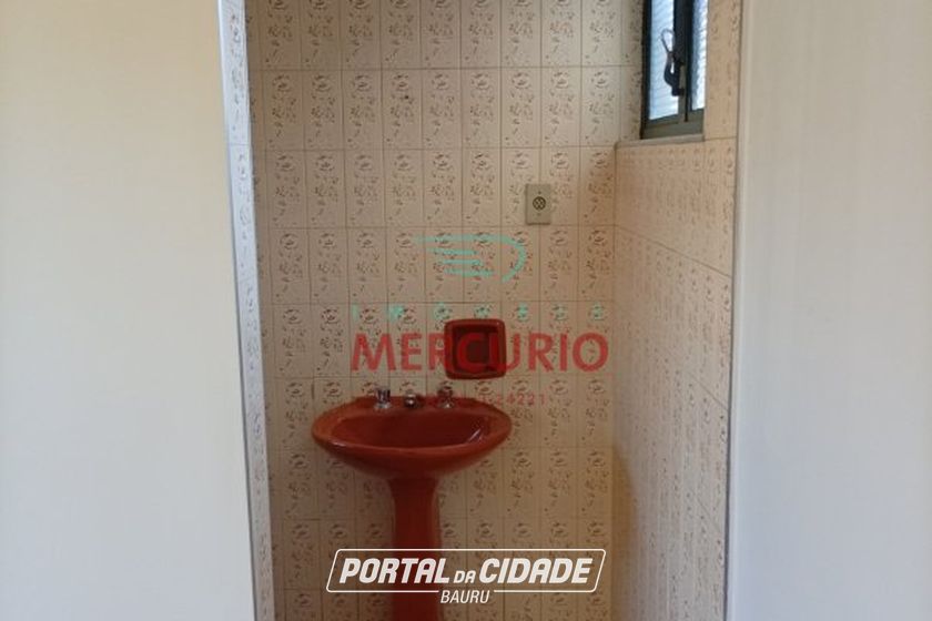 Casa &agrave; venda - 301m&sup2; - Centro
