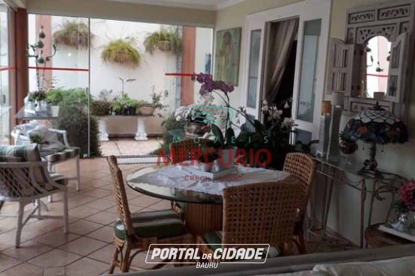Casa &agrave; venda - 259m&sup2; - Jardim Estoril IV