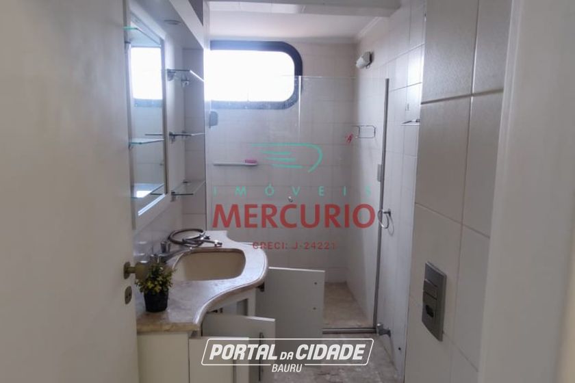 Apartamento &agrave; venda - 220m&sup2; - Centro