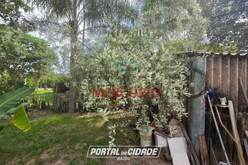Ch&aacute;cara &agrave; venda - 150m&sup2; - &Aacute;rea Rural de Piratininga