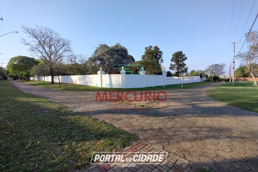 Casa &agrave; venda - 729m&sup2; - Jardim Shangri-L&aacute;