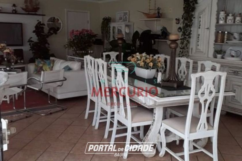 Casa &agrave; venda - 259m&sup2; - Jardim Estoril IV