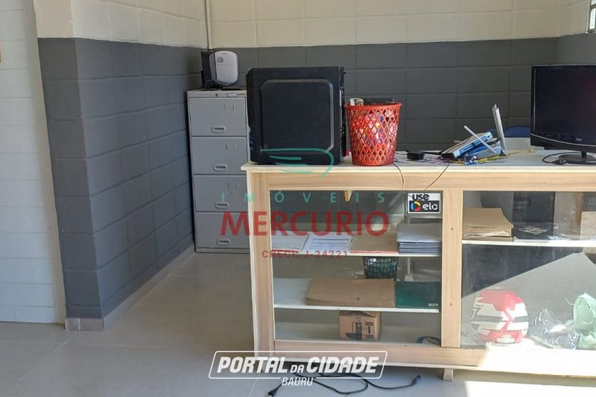 Sal&atilde;o Comercial &agrave; venda - 150m&sup2; - Jardim da Grama