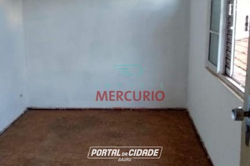Casa &agrave; venda - 242m&sup2; - Vila Cardia