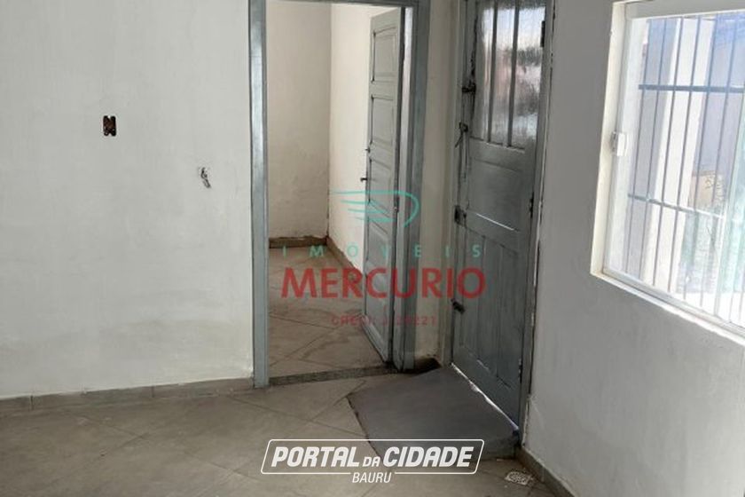 Casa &agrave; venda - 400m&sup2; - Centro