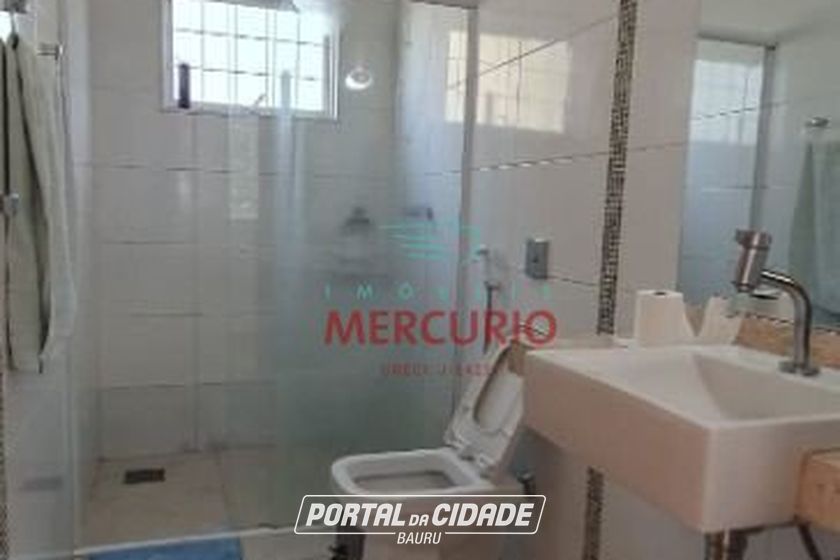 Casa &agrave; venda - 311m&sup2; - Centro