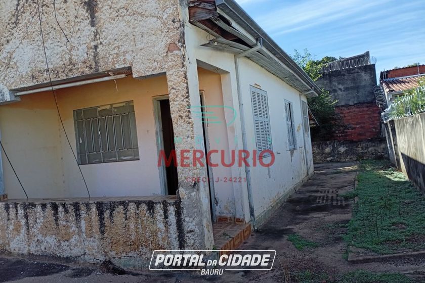 Casa &agrave; venda - 222m&sup2; - Centro