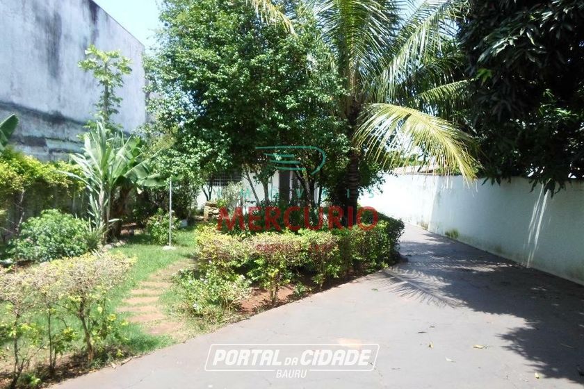 Casa &agrave; venda - 1m&sup2; - Vila Industrial