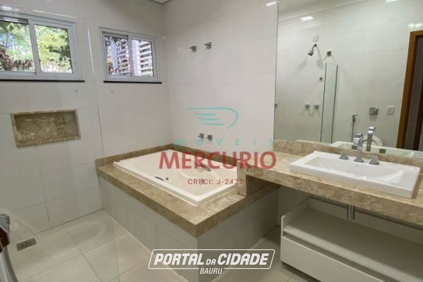 Casa &agrave; venda - 320m&sup2; - Ch&aacute;caras Bauruenses