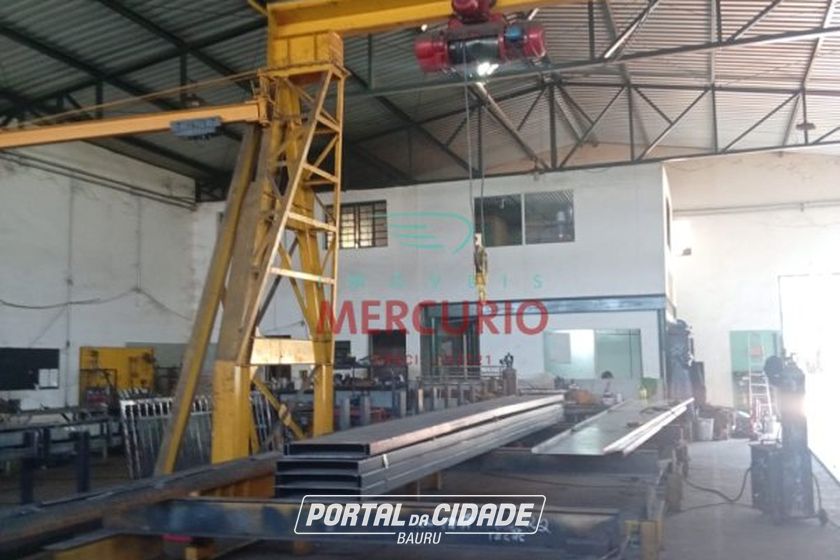 Sal&atilde;o Comercial para alugar - 650m&sup2; - Ch&aacute;caras Renno