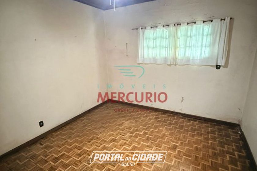 Casa &agrave; venda - 301m&sup2; - Centro