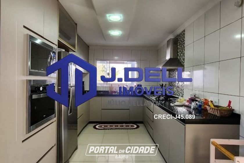 Casa &agrave; venda - 330m&sup2; - Vila Nova Santa Luzia