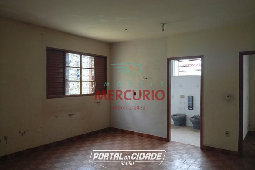 Casa &agrave; venda - 363m&sup2; - Vila Cardia