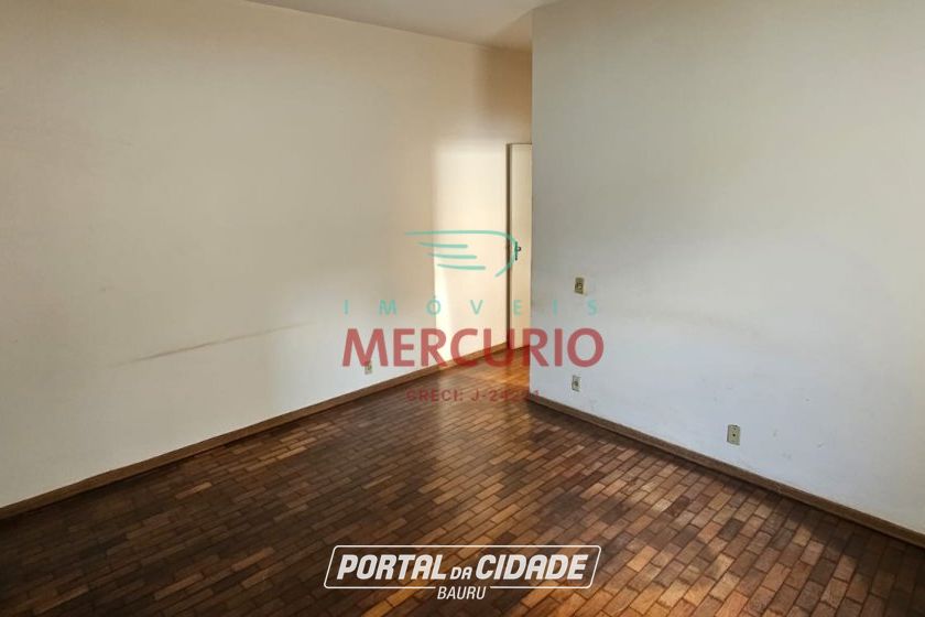 Casa &agrave; venda - 247m&sup2; - Vila Aeroporto Bauru
