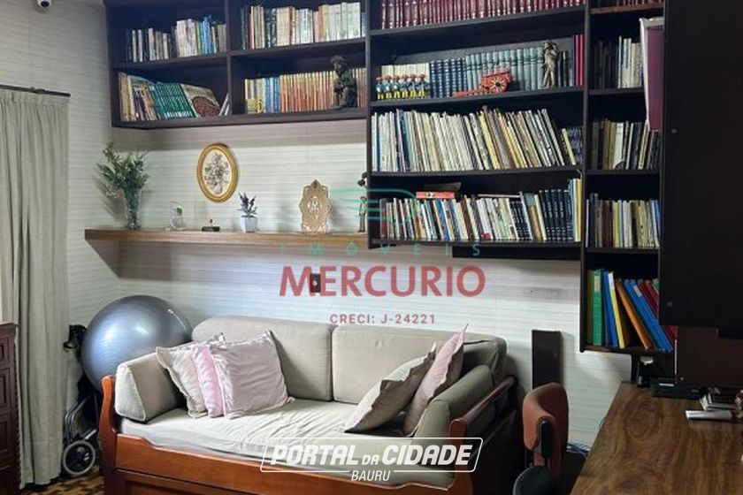 Casa &agrave; venda - 325m&sup2; - Vila Santa Tereza