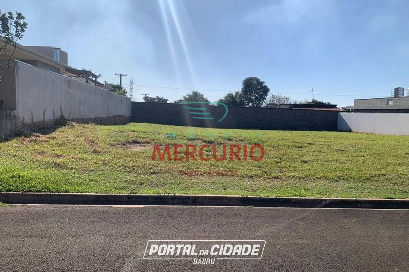 Terreno &agrave; venda - 525m&sup2; - Vila Mesquita