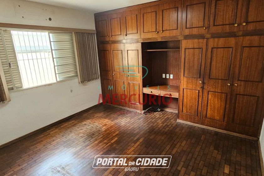 Casa &agrave; venda - 247m&sup2; - Vila Aeroporto Bauru