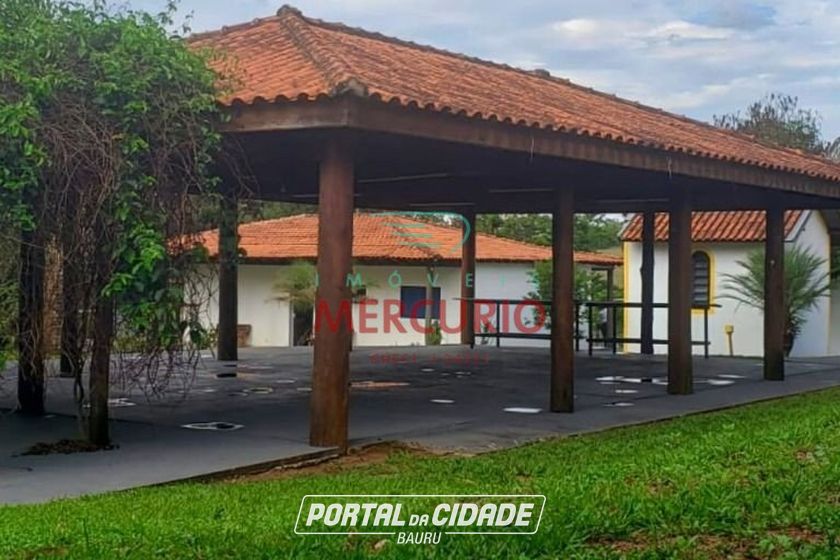 Ch&aacute;cara &agrave; venda - 24000m&sup2; - Piratininga