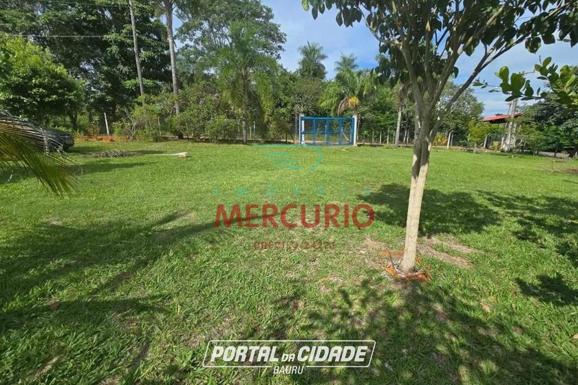 Ch&aacute;cara &agrave; venda - 150m&sup2; - &Aacute;rea Rural de Piratininga