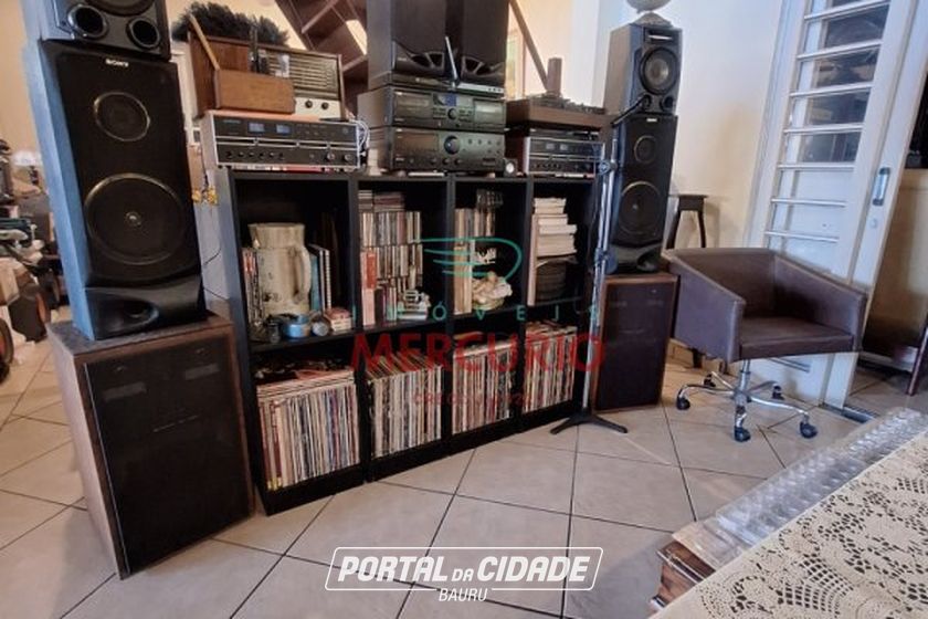 Casa &agrave; venda - 375m&sup2; - Vila Nova Santa Clara