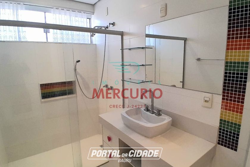 Casa &agrave; venda - 258m&sup2; - Centro