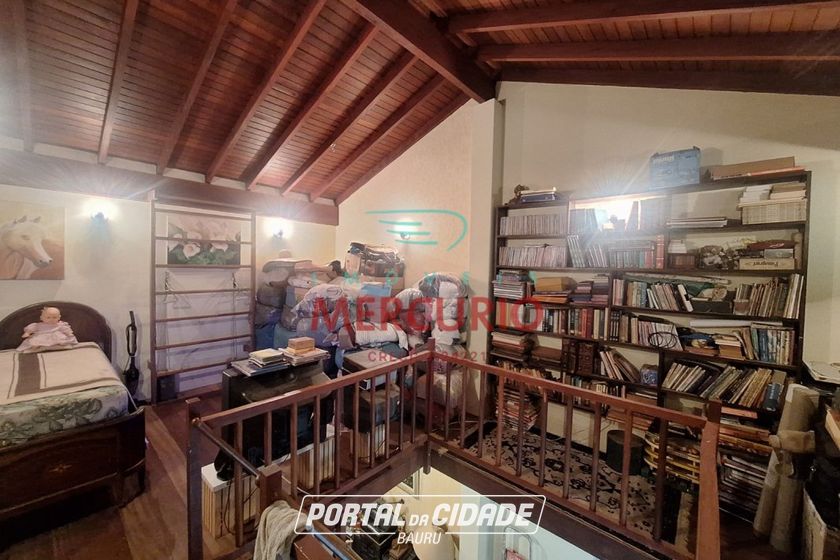 Casa &agrave; venda - 375m&sup2; - Vila Nova Santa Clara