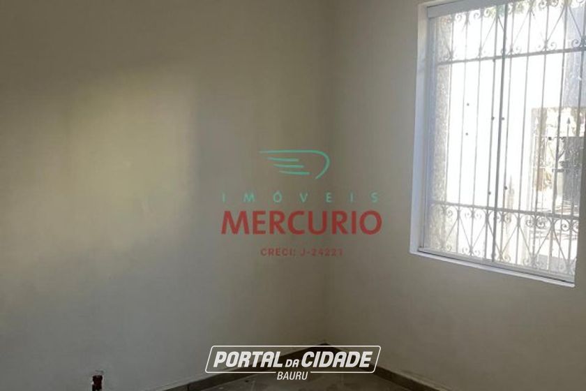 Casa &agrave; venda - 400m&sup2; - Centro