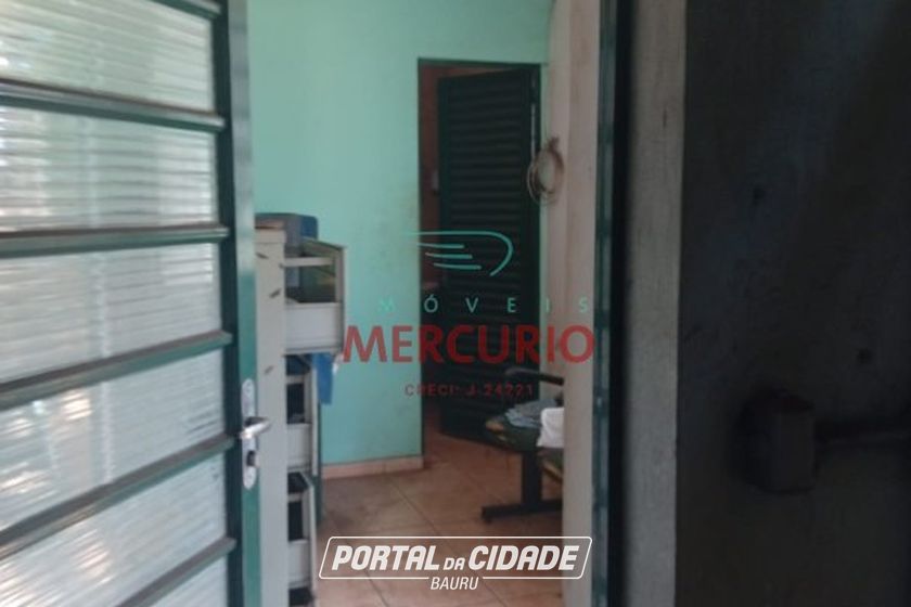 Sal&atilde;o Comercial para alugar - 650m&sup2; - Ch&aacute;caras Renno
