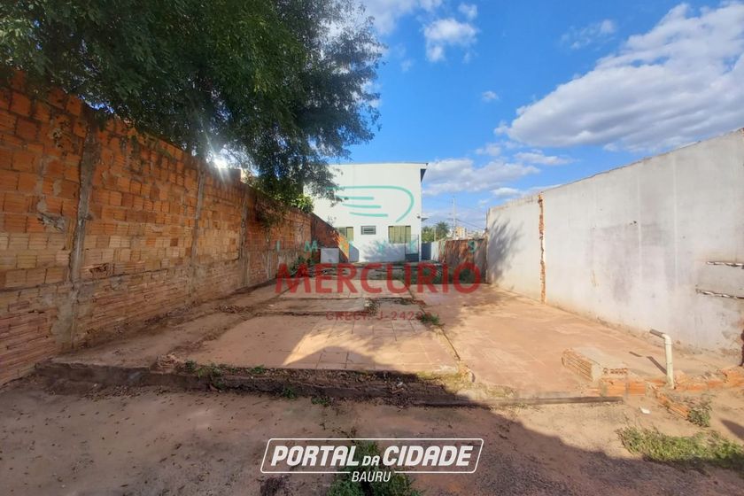 Casa &agrave; venda - 400m&sup2; - Jardim Bela Vista