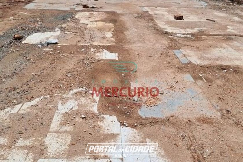 Terreno &agrave; venda - 257m&sup2; - Vila Dutra