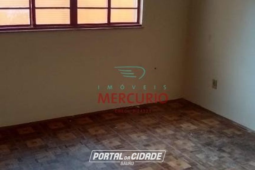 Casa &agrave; venda - 242m&sup2; - Vila Cardia