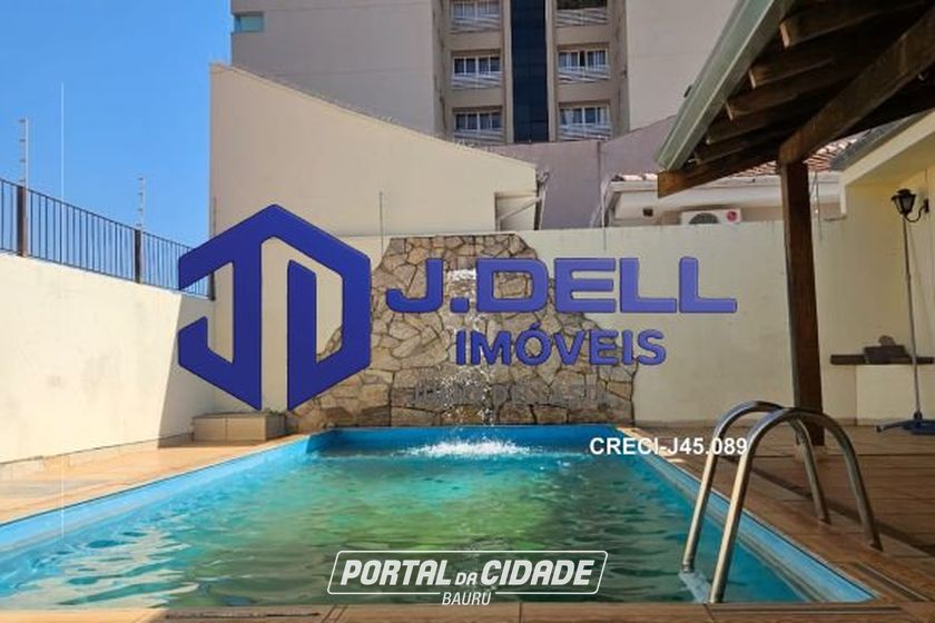 Casa &agrave; venda - 242m&sup2; - Parque Jardim Europa