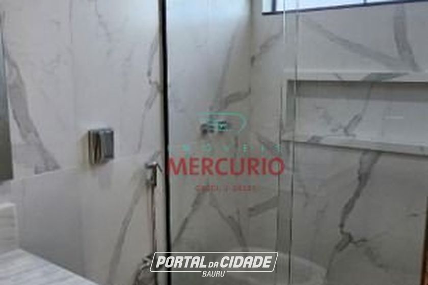 Casa &agrave; venda - 222m&sup2; - Morada Do Sol