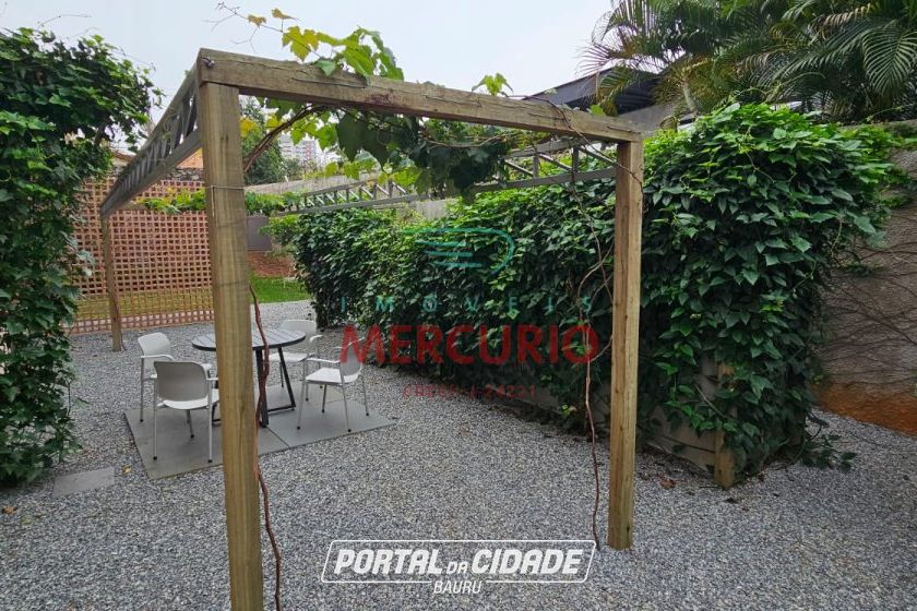Casa &agrave; venda - 316m&sup2; - Jardim Shangri-L&aacute;