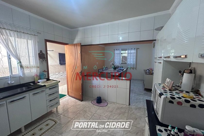 Casa para alugar - 211m&sup2; - Jardim Petr&oacute;polis