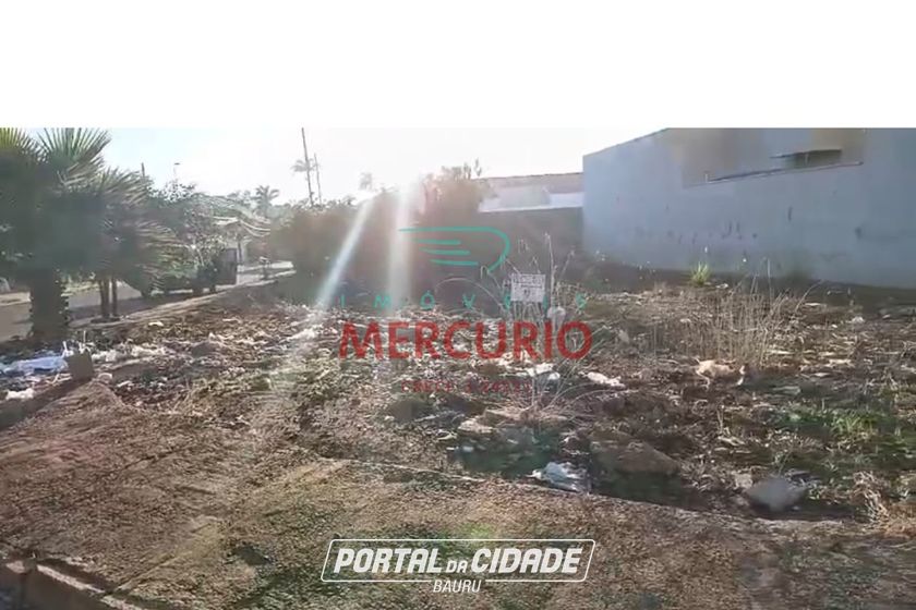 Terreno &agrave; venda - 328m&sup2; - Jardim Maria Luiza II