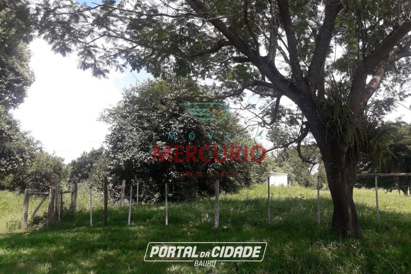 S&iacute;tio &agrave; venda - 48400m&sup2; - Centro
