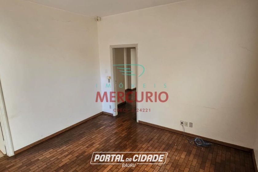 Casa &agrave; venda - 247m&sup2; - Vila Aeroporto Bauru