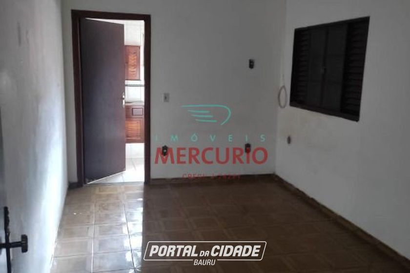 Casa &agrave; venda - 170m&sup2; - Conjunto Habitacional Engenheiro Ot&aacute;vio Rasi