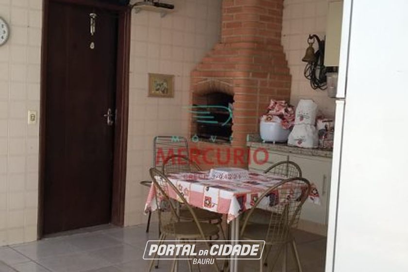 Casa &agrave; venda - 210m&sup2; - Vila Nova Cidade Universit&aacute;ria